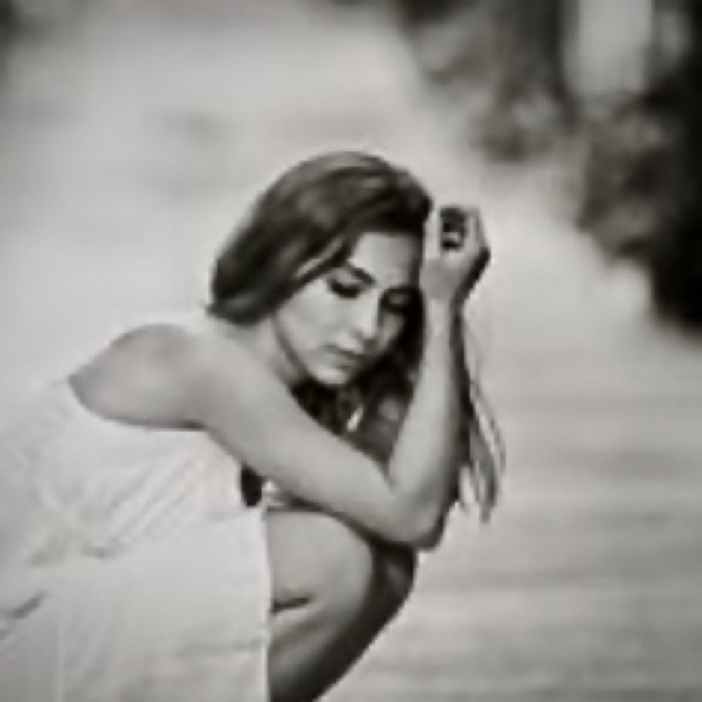 Meet your Posher, Claire